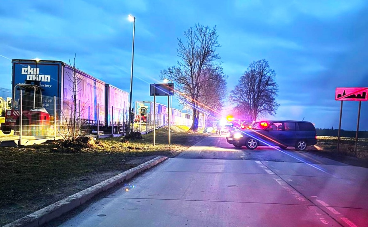 Hyundai i volskwagen zderzyły się w Kornicach - Serwis informacyjny z Raciborza - naszraciborz.pl