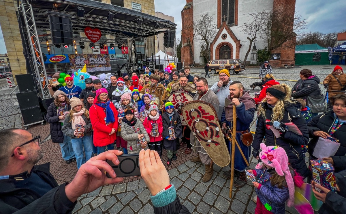 Orkiestra gra i gotuje na raciborskim Rynku [FOTO i WIDEO] - Serwis informacyjny z Raciborza - naszraciborz.pl