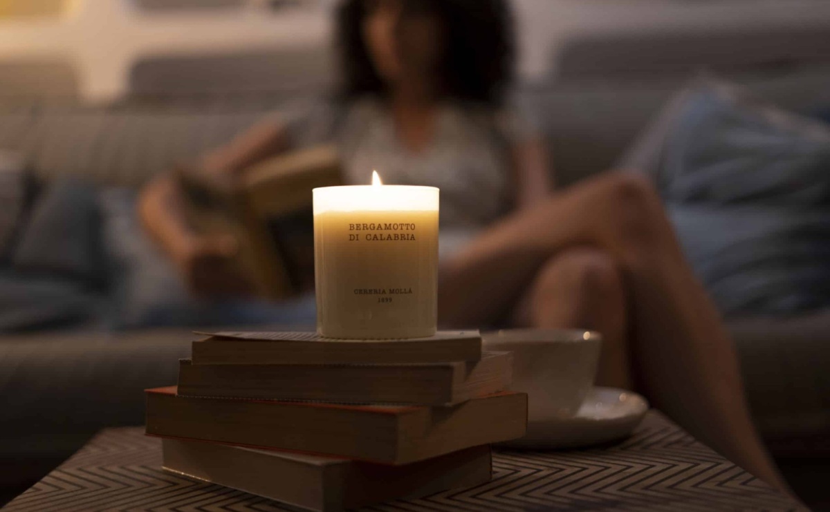 Odkryj magię zapachów - Świece reklamowe z nadrukiem - Serwis informacyjny z Raciborza - naszraciborz.pl