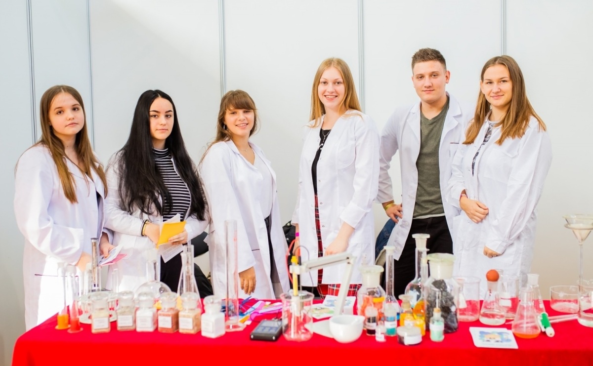 Ważna informacja dla młodzieży. Na te zawody będzie zapotrzebowanie w województwie śląskim - Serwis informacyjny z Raciborza - naszraciborz.pl