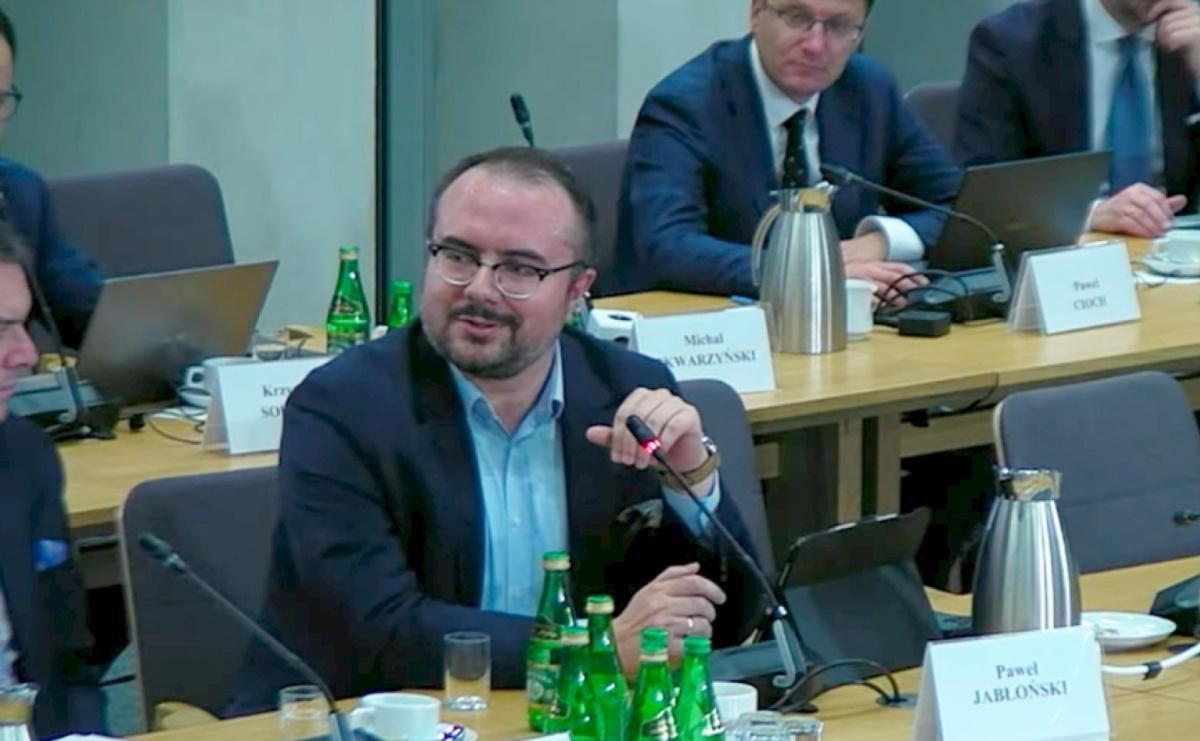 Poseł z Raciborza może stracić miejsce w komisji śledczej ds. wyborów kopertowych. Pojawia się w e-mailu do Dworczyka - Serwis informacyjny z Raciborza - naszraciborz.pl