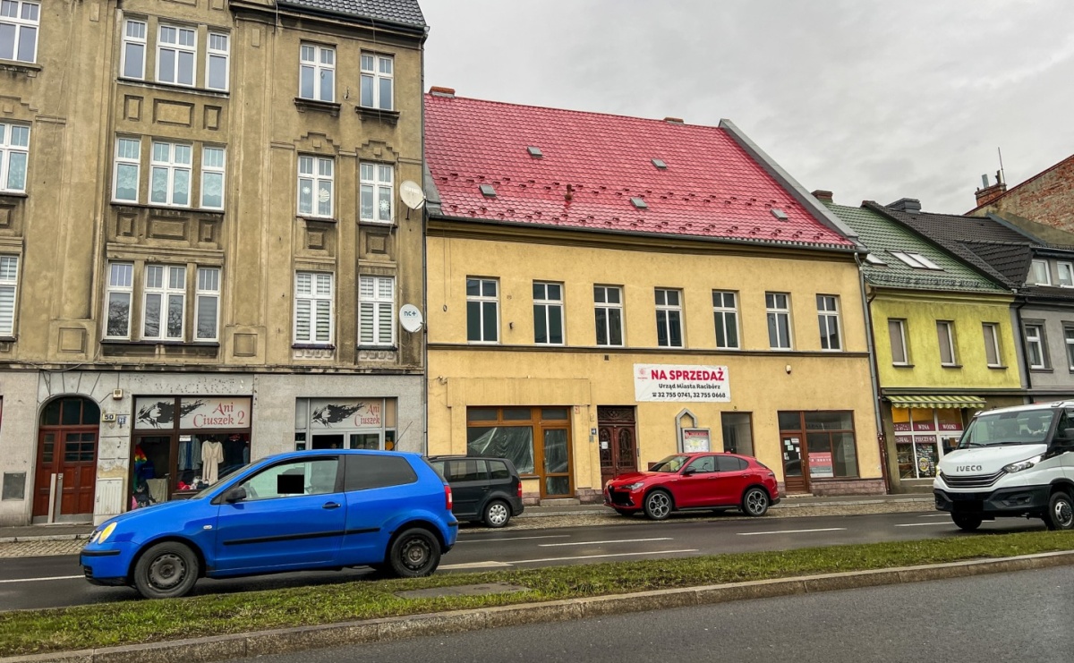 Miasto wystawi na sprzedaż kamienicę z dawnym Kaprysem - Serwis informacyjny z Raciborza - naszraciborz.pl