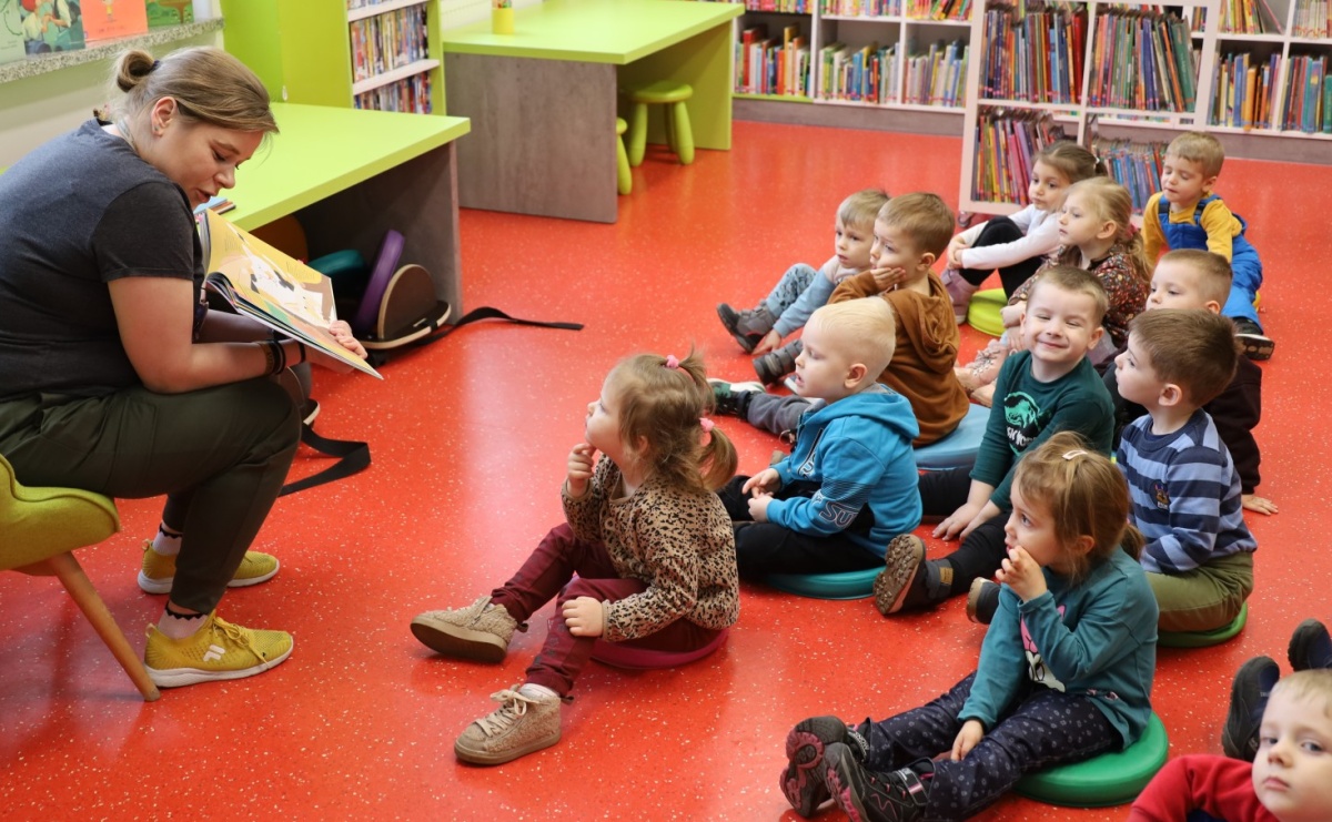 Lekcje inne niż wszystkie, czyli zajęcia edukacyjne w raciborskiej bibliotece - Serwis informacyjny z Raciborza - naszraciborz.pl