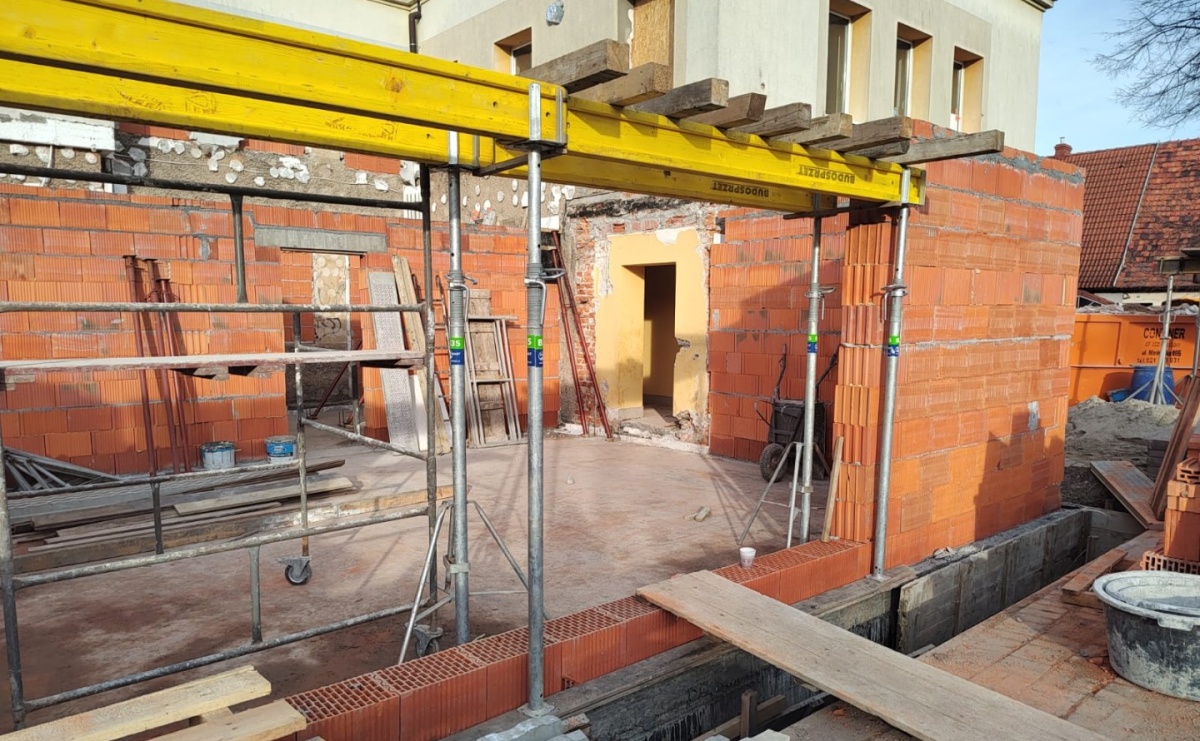 Trwa rozbudowa żłobka przy ulicy Słonecznej - Serwis informacyjny z Raciborza - naszraciborz.pl