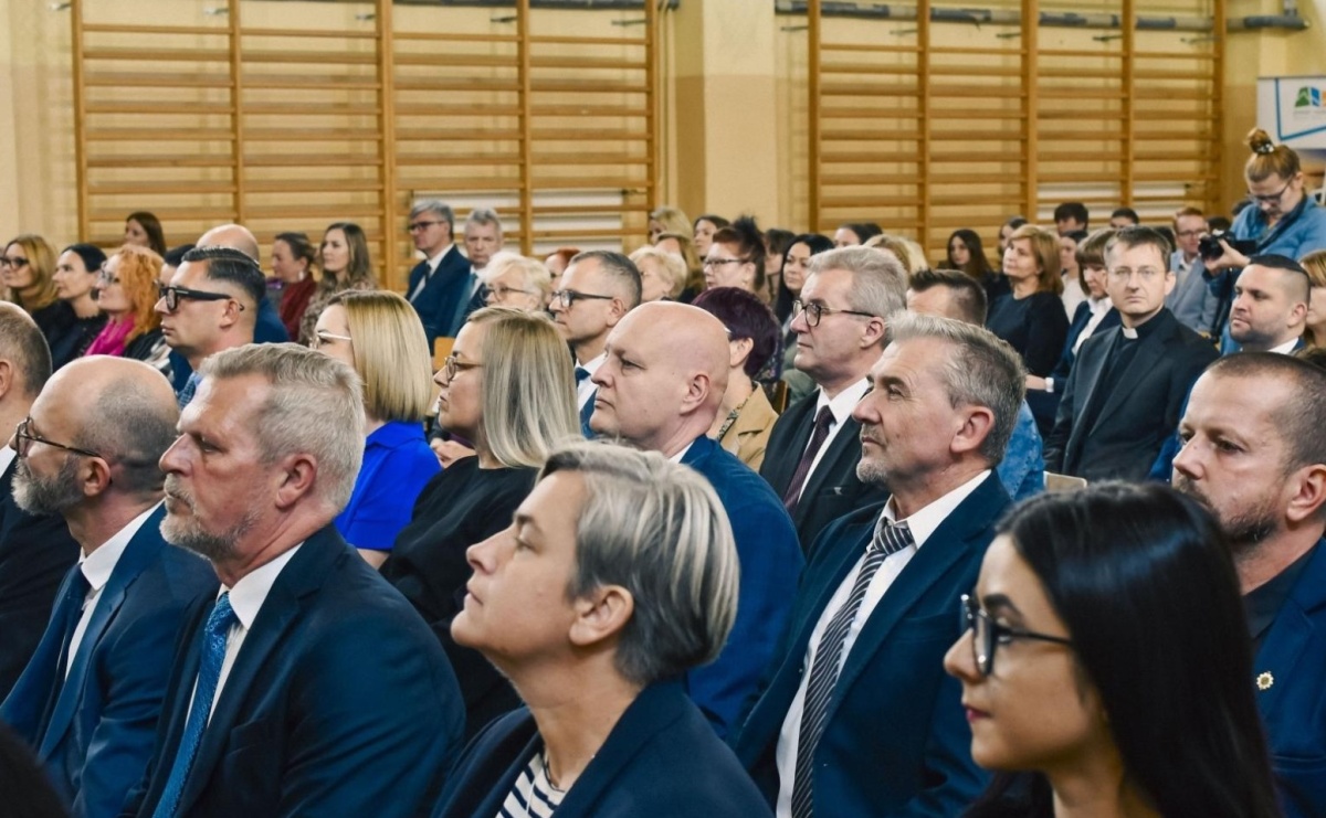 Starostwo konsultuje projekt wynagradzania nauczycieli - Serwis informacyjny z Raciborza - naszraciborz.pl