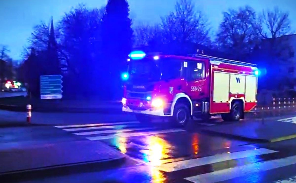 Niebezpieczne znalezisko przy hali sportowej na Łąkowej - Serwis informacyjny z Raciborza - naszraciborz.pl