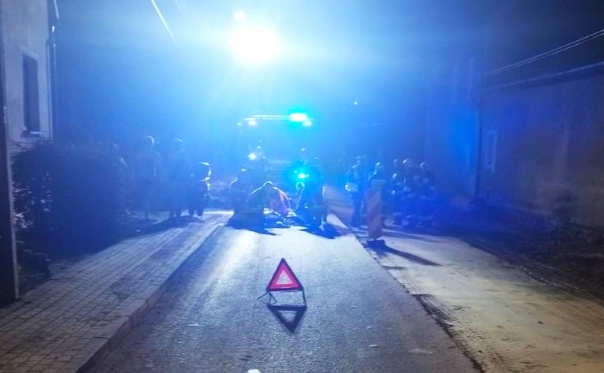 Wypadek w Cyprzanowie. Pasażerka ze złamaniem otwartym - Serwis informacyjny z Raciborza - naszraciborz.pl