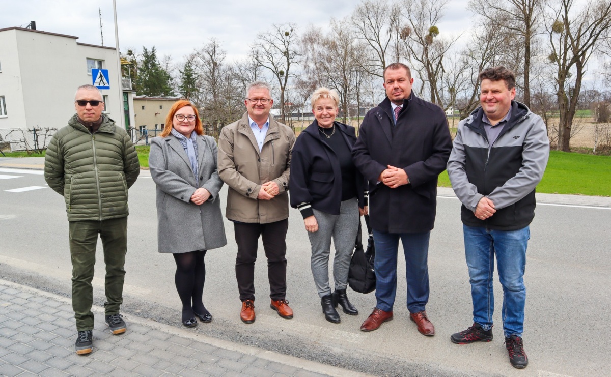 Zakończono prace drogowe na odcinku Tworków-Borucin - Serwis informacyjny z Raciborza - naszraciborz.pl