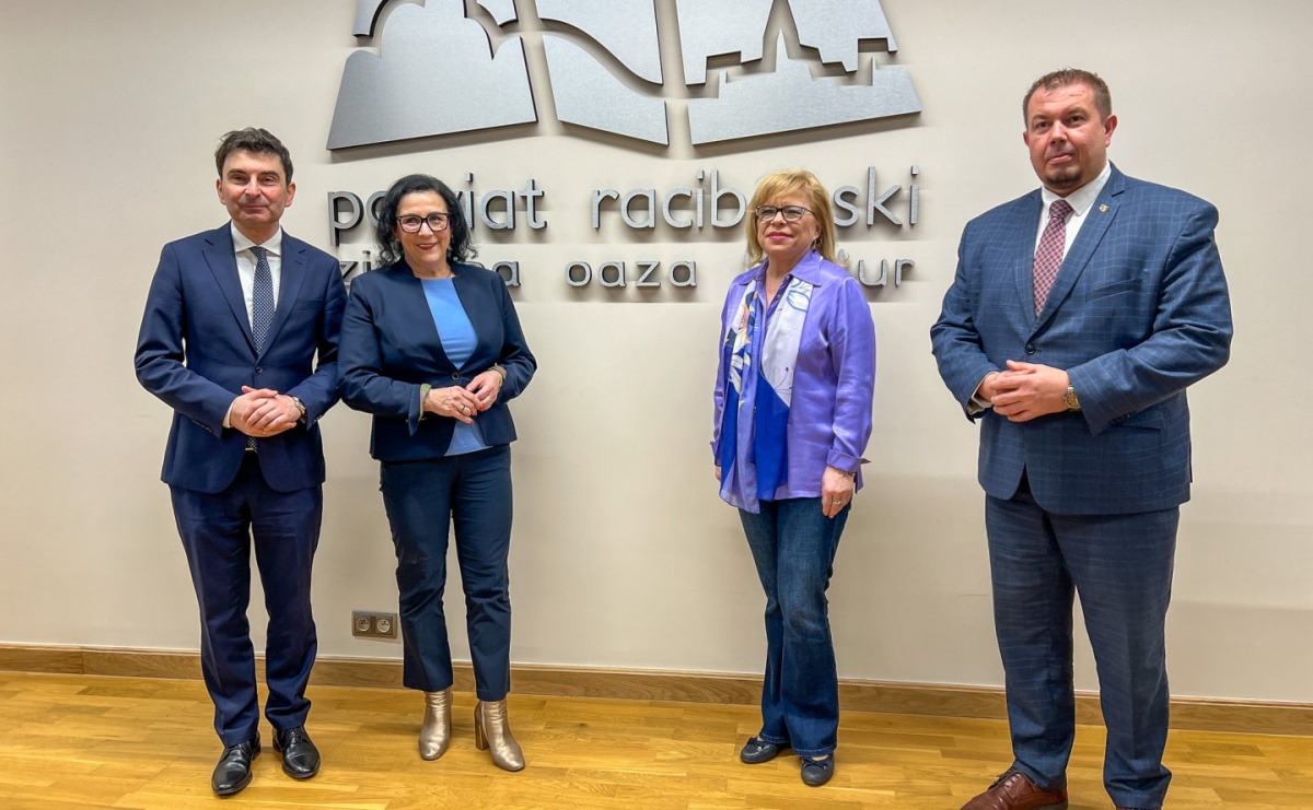 Wojewoda śląski z roboczą wizytą w Starostwie Powiatowym - Serwis informacyjny z Raciborza - naszraciborz.pl