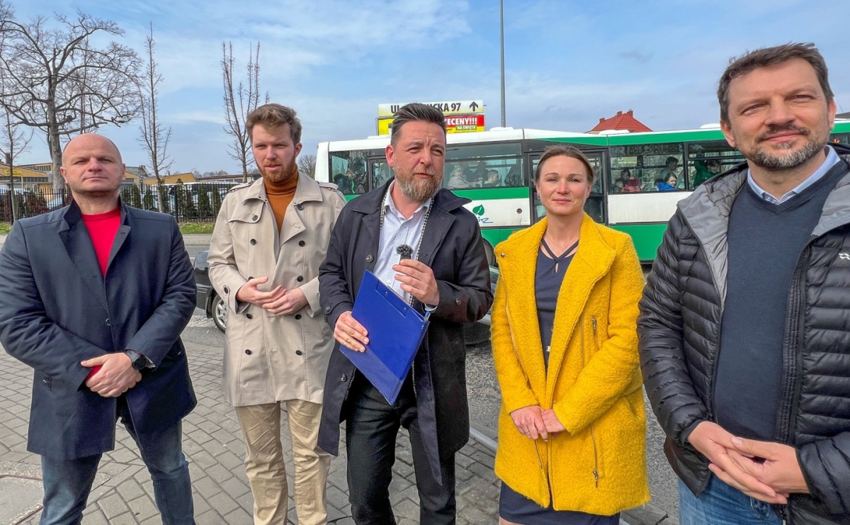 Fita o biznes parku u zbiegu Batorego z Nowomiejską - Serwis informacyjny z Raciborza - naszraciborz.pl