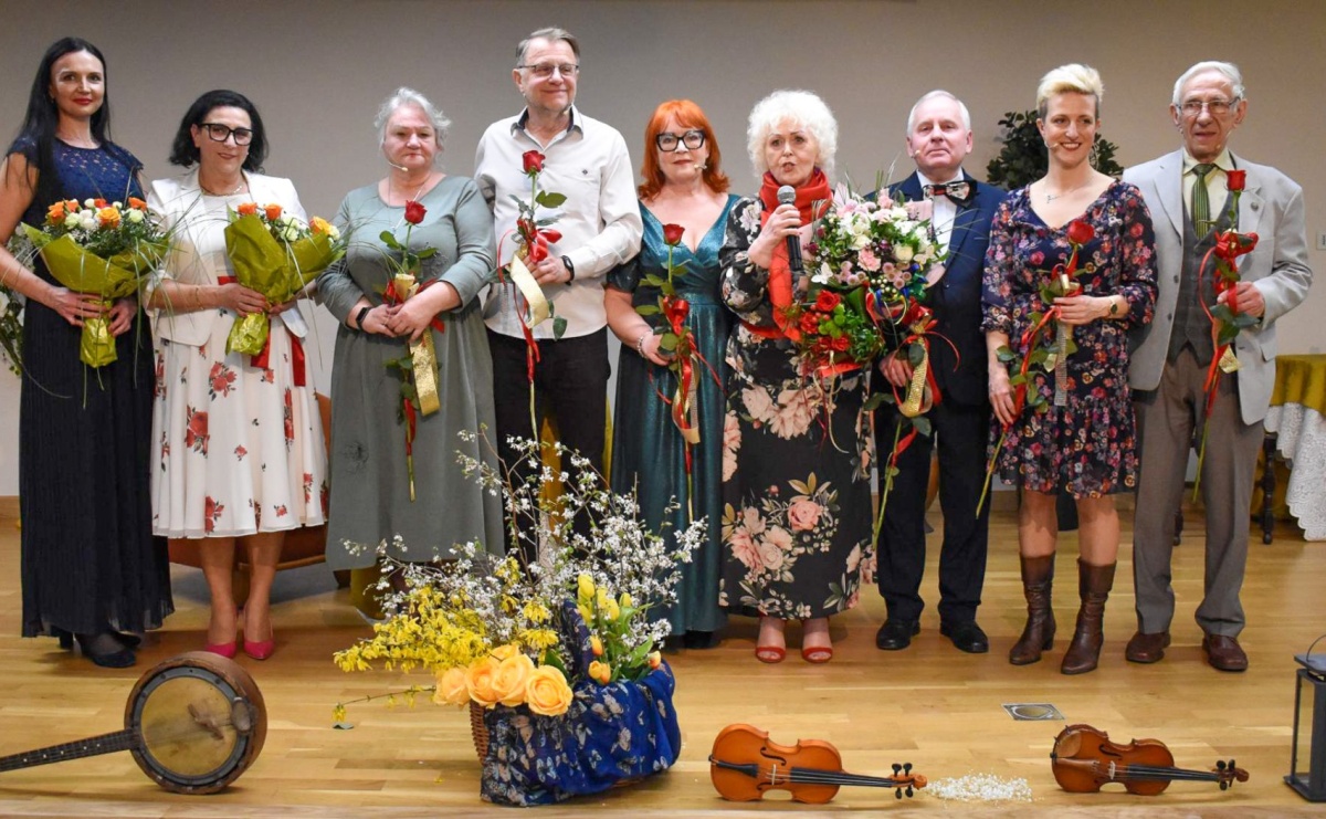 Dobra rozrywka powróciła na zamkową scenę - Serwis informacyjny z Raciborza - naszraciborz.pl