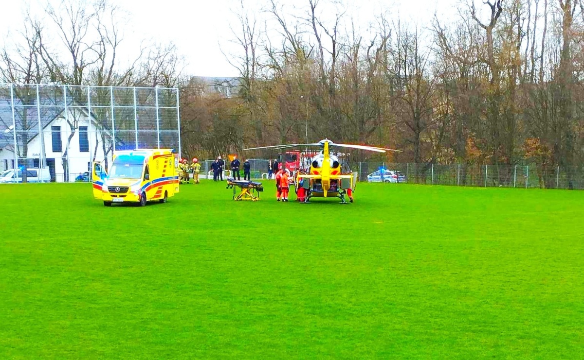 Przykre zdarzenie na Ocicach. Interweniował zespół Lotniczego Pogotowia Ratunkowego - Serwis informacyjny z Raciborza - naszraciborz.pl