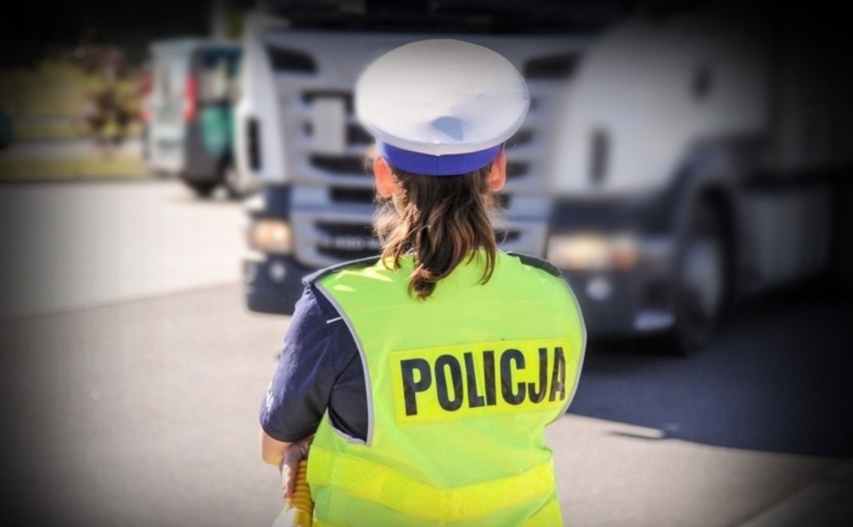 Policja przypomina o zakazie ruchu pojazdów ciężarowych w czasie świąt - Serwis informacyjny z Raciborza - naszraciborz.pl