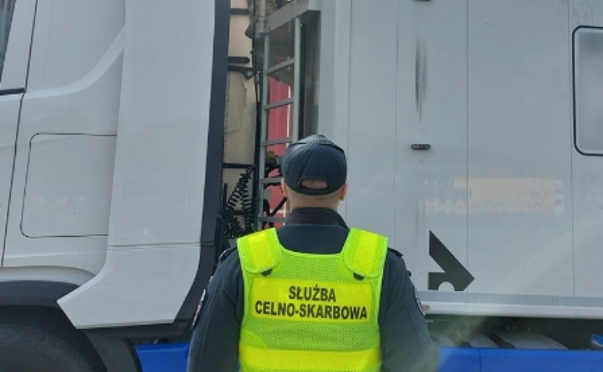 Metal, guma i plastik zamiast aluminium. Nielegalny przewóz odpadów z Niemiec - Serwis informacyjny z Raciborza - naszraciborz.pl