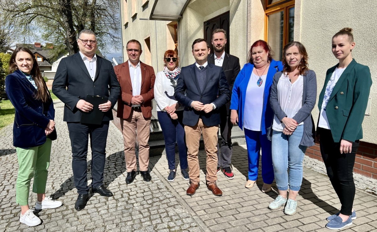 Poseł Łukasz Osmalak zagrzewał do boju kandydatów Polski 2050 - Serwis informacyjny z Raciborza - naszraciborz.pl