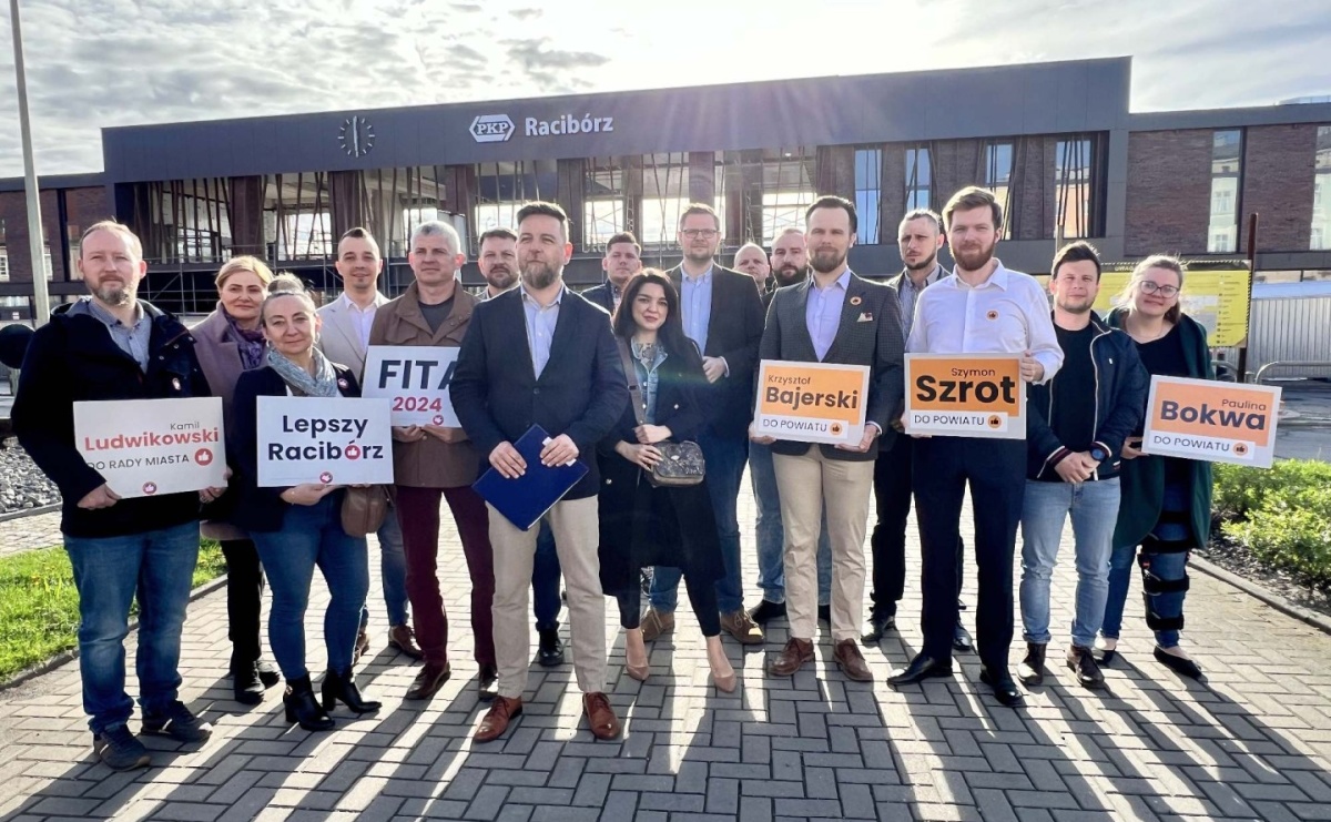 Hektolitry kawy i ataki na silnych. Woś i Fita podsumowali kampanię - Serwis informacyjny z Raciborza - naszraciborz.pl