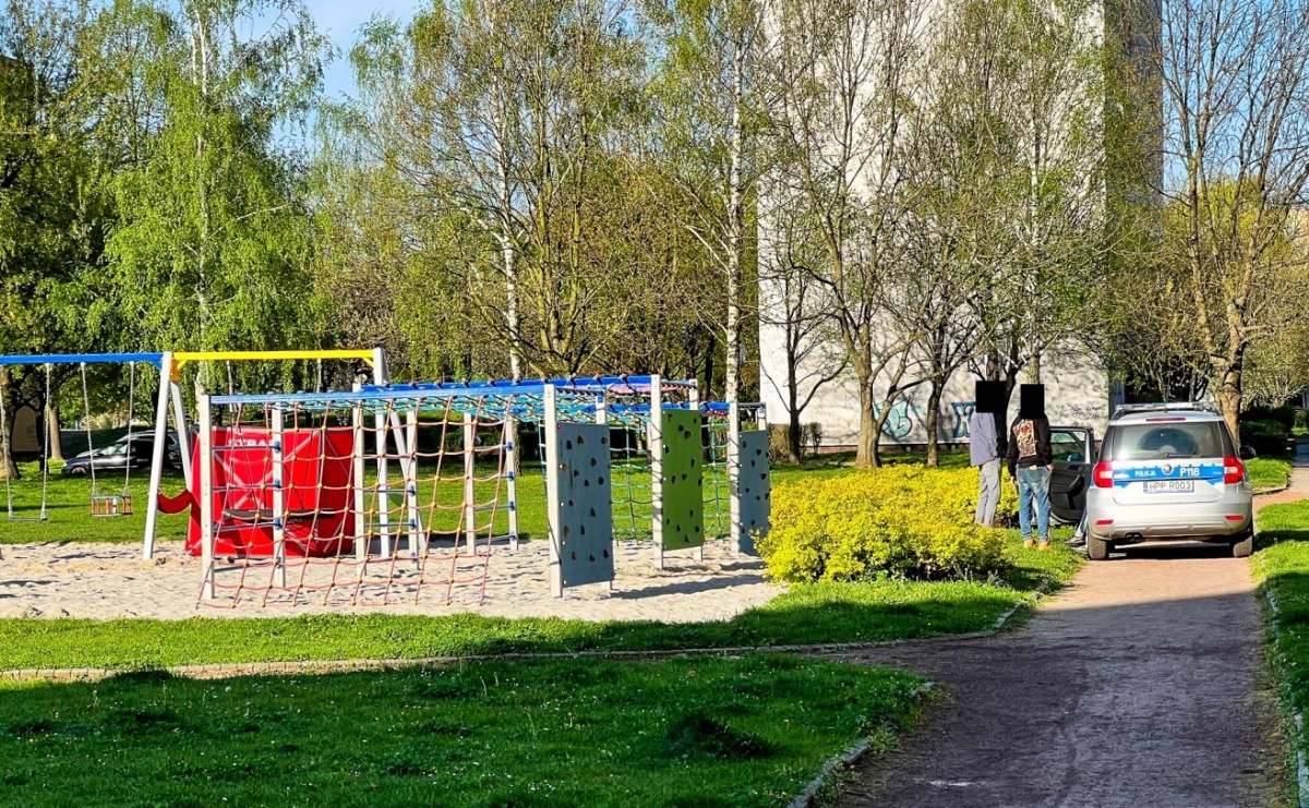 Na placu zabaw przy Mysłowickiej ujawniono zwłoki - Serwis informacyjny z Raciborza - naszraciborz.pl