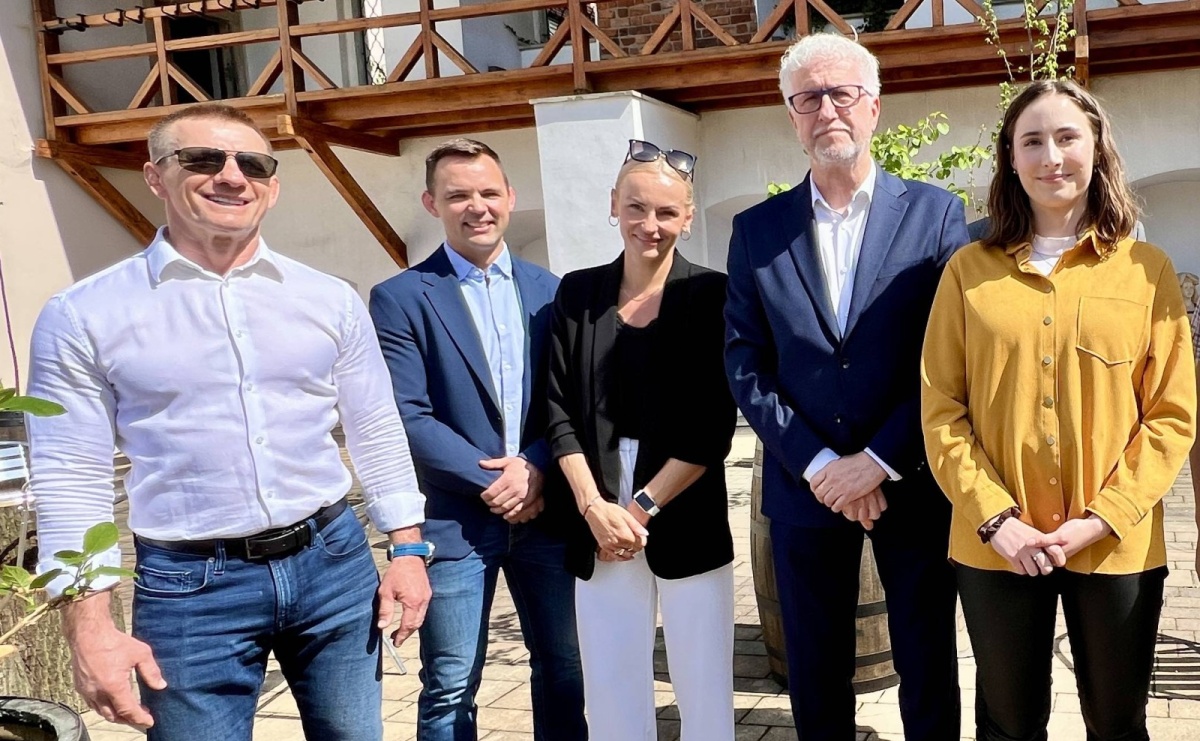 Złoci medaliści igrzysk popierają Jacka Wojciechowicza. Nie czują się ludźmi starego układu - Serwis informacyjny z Raciborza - naszraciborz.pl