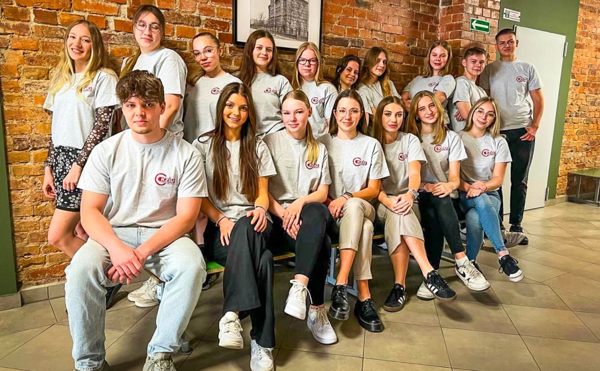 Tajemnicze zaułki i smakowite tapas. Uczniowie CKZiU nr 1 jadą do Hiszpanii - Serwis informacyjny z Raciborza - naszraciborz.pl