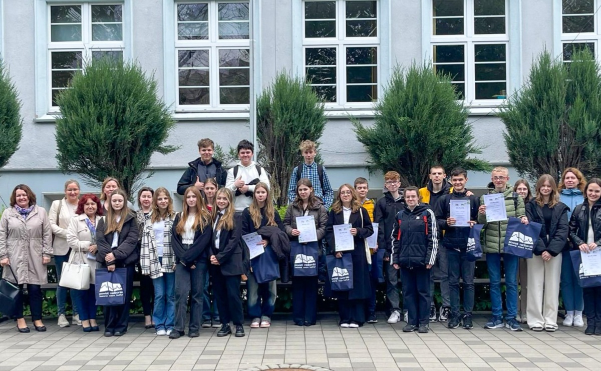 Dzień Ziemi w II LO - XVII edycja konkursu ekologicznego Dla siebie i dla Ziemi - Serwis informacyjny z Raciborza - naszraciborz.pl