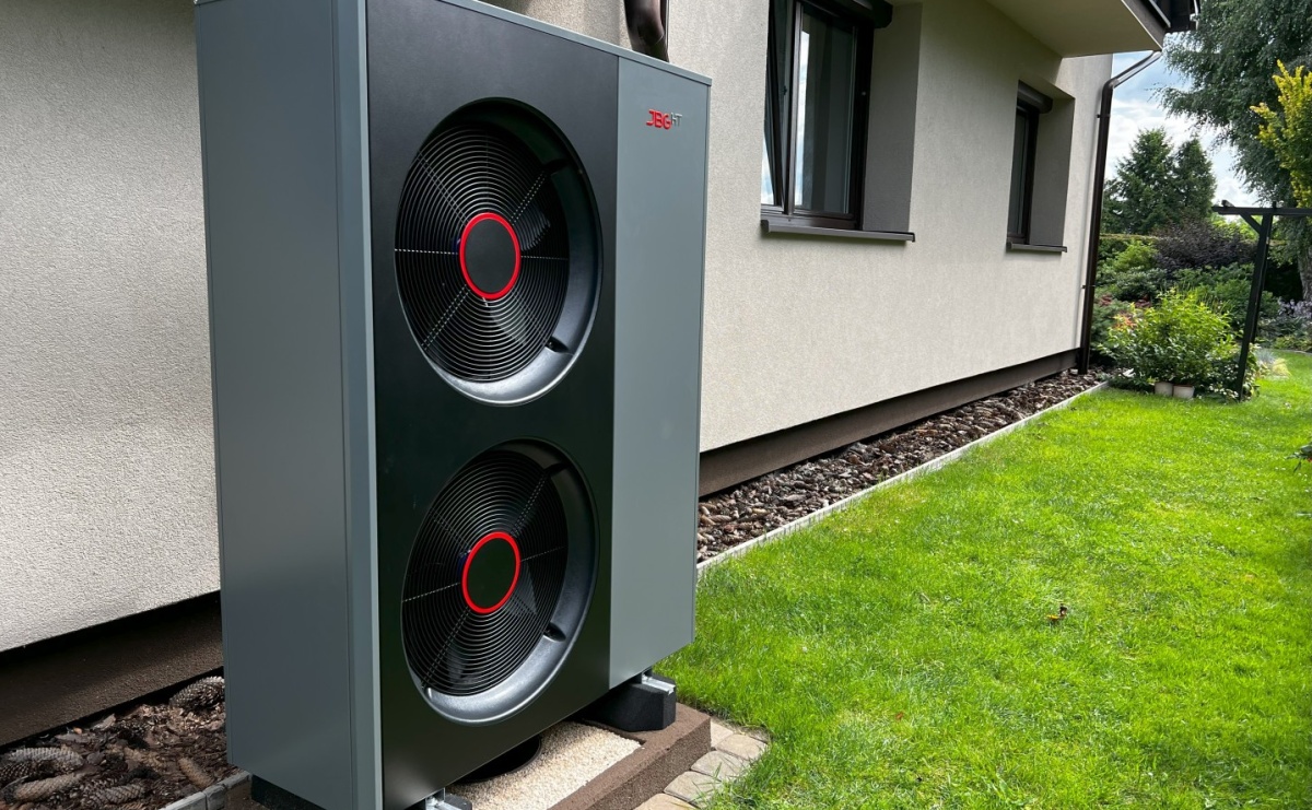 Pompy ciepła z grzejnikami to idealne rozwiązanie - można składać wnioski o 45 000 zł dotacji - Serwis informacyjny z Raciborza - naszraciborz.pl
