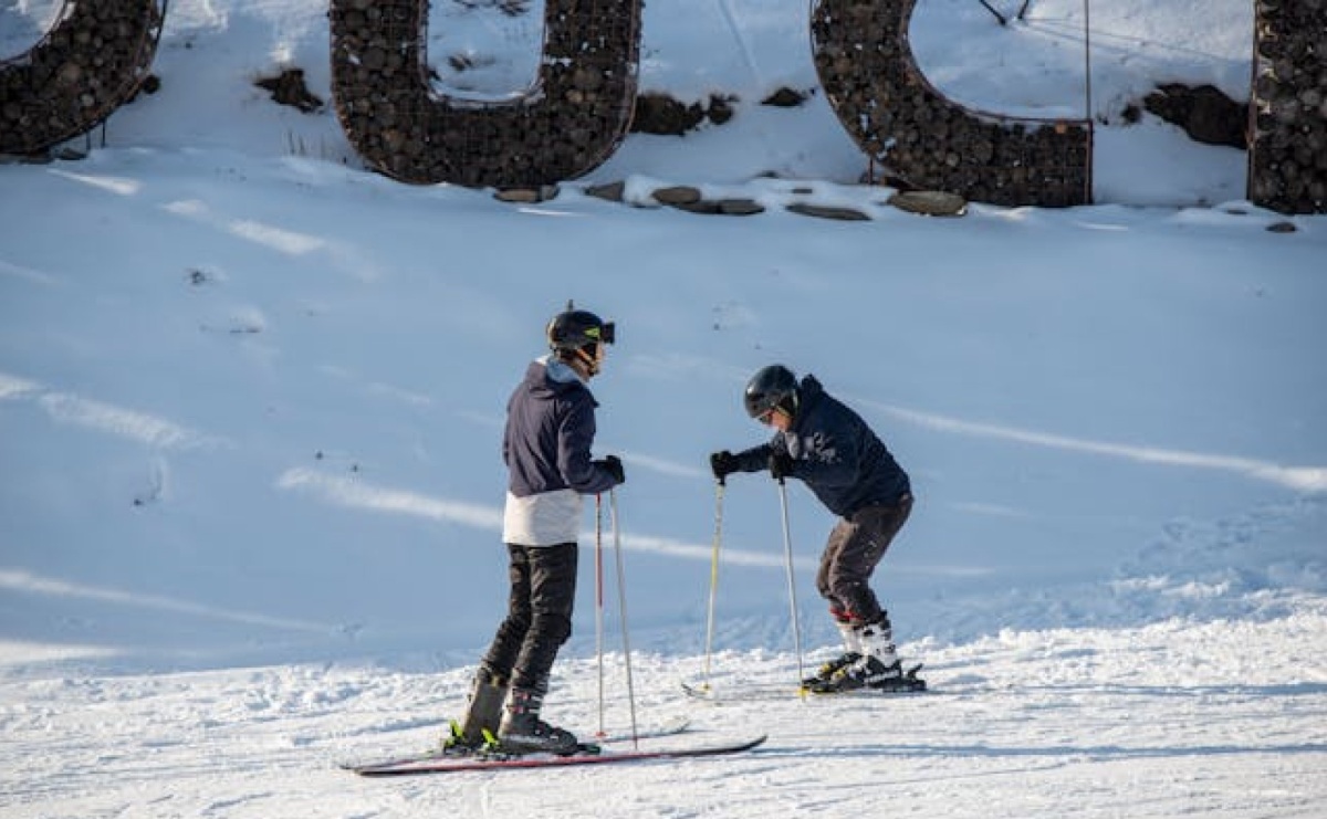 Narty Head czy Atomic – które wybrać? - Serwis informacyjny z Raciborza - naszraciborz.pl