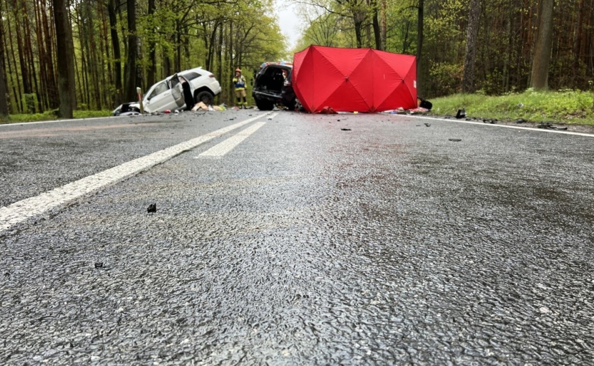 Matka i córka zginęły na trasie Racibórz-Gliwice. Policja szuka kobiety, która widziała wypadek - Serwis informacyjny z Raciborza - naszraciborz.pl