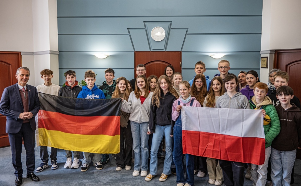 Młodzież z partnerskiego Roth odwiedziła raciborski ratusz - Serwis informacyjny z Raciborza - naszraciborz.pl