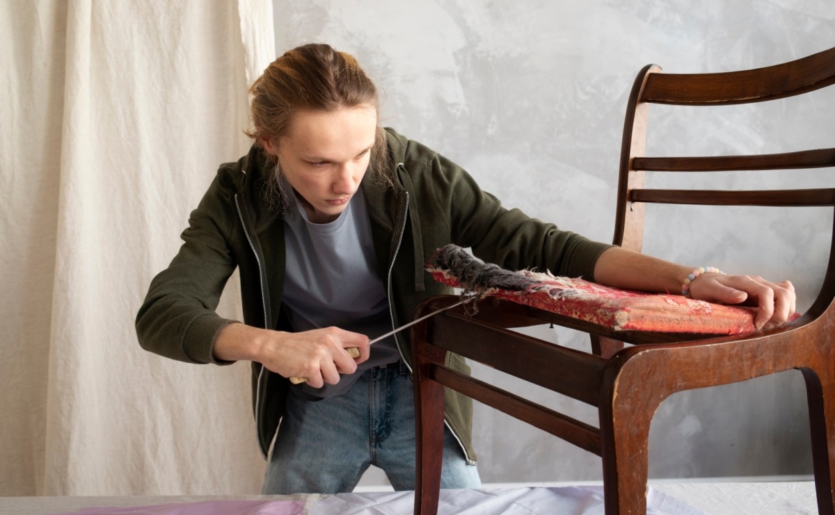 Jaki klej do pianki będzie najwygodniejszy w użyciu? Jak go stosować? - Serwis informacyjny z Raciborza - naszraciborz.pl