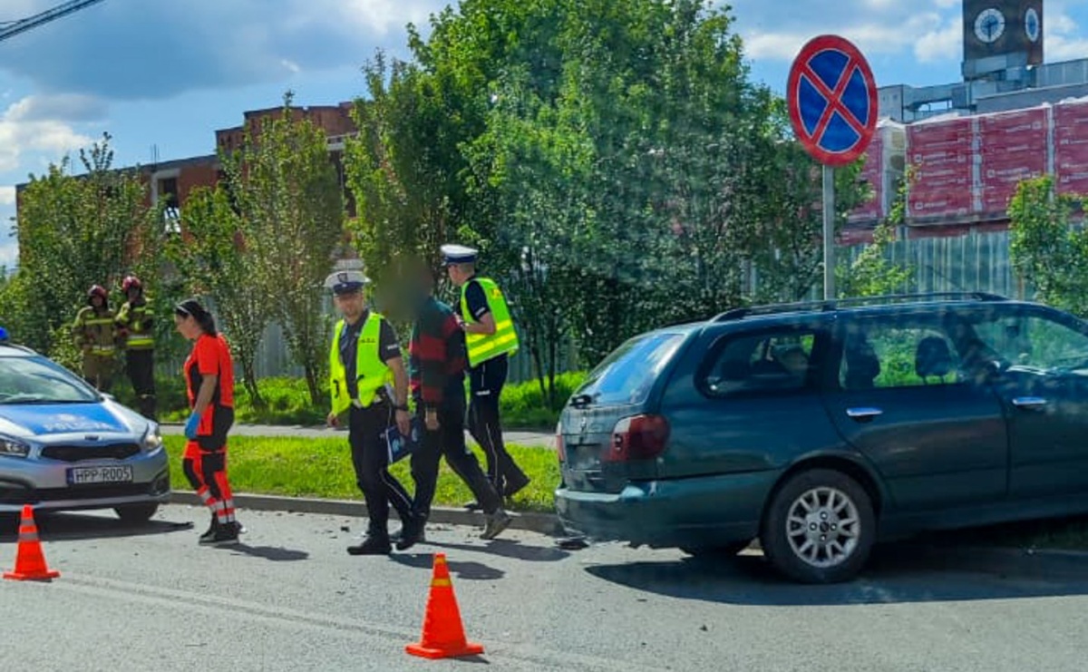 Wypadek na skrzyżowaniu Kościuszki i Eichendorffa. 8-latek trafił do szpitala [FOTO] - Serwis informacyjny z Raciborza - naszraciborz.pl
