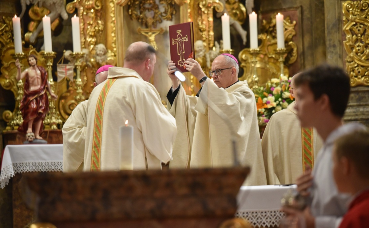 Diecezjalne Święto Rodziny i XII Jarmark Cysterski w Jemielnicy - Serwis informacyjny z Raciborza - naszraciborz.pl