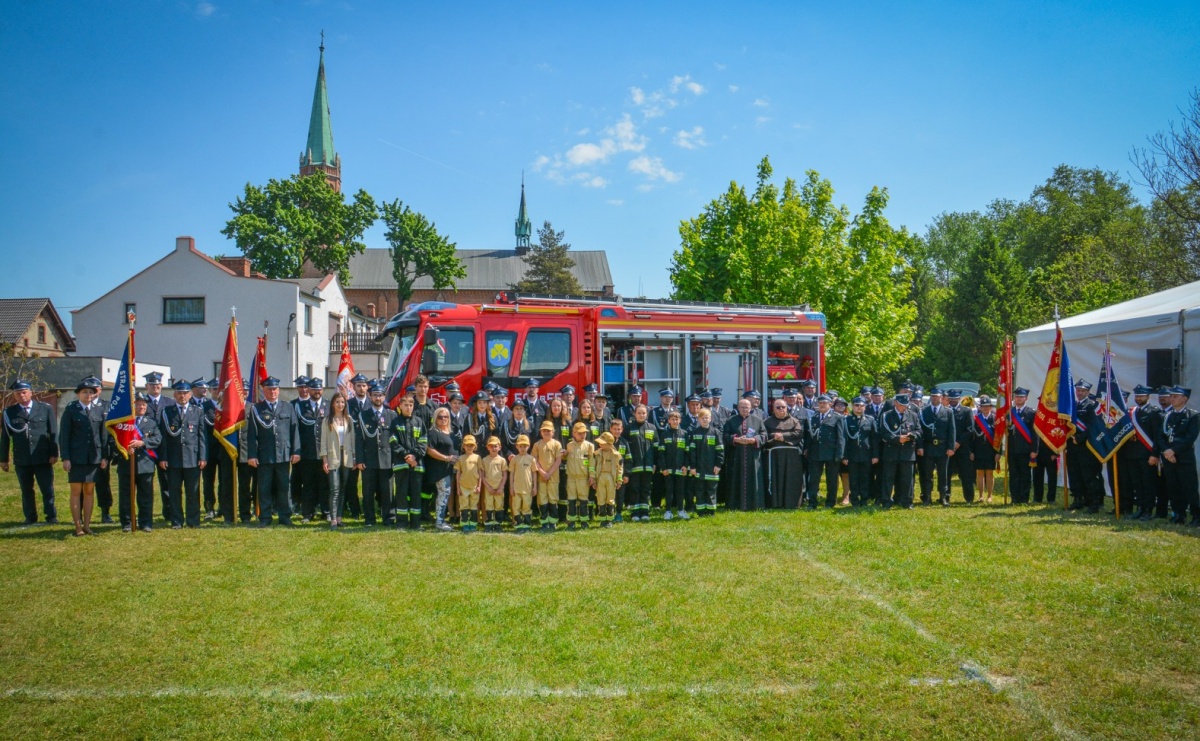 Cyprzanowska OSP świętuje 140-lecie. Na urodziny dostała nowy wóz bojowy - Serwis informacyjny z Raciborza - naszraciborz.pl