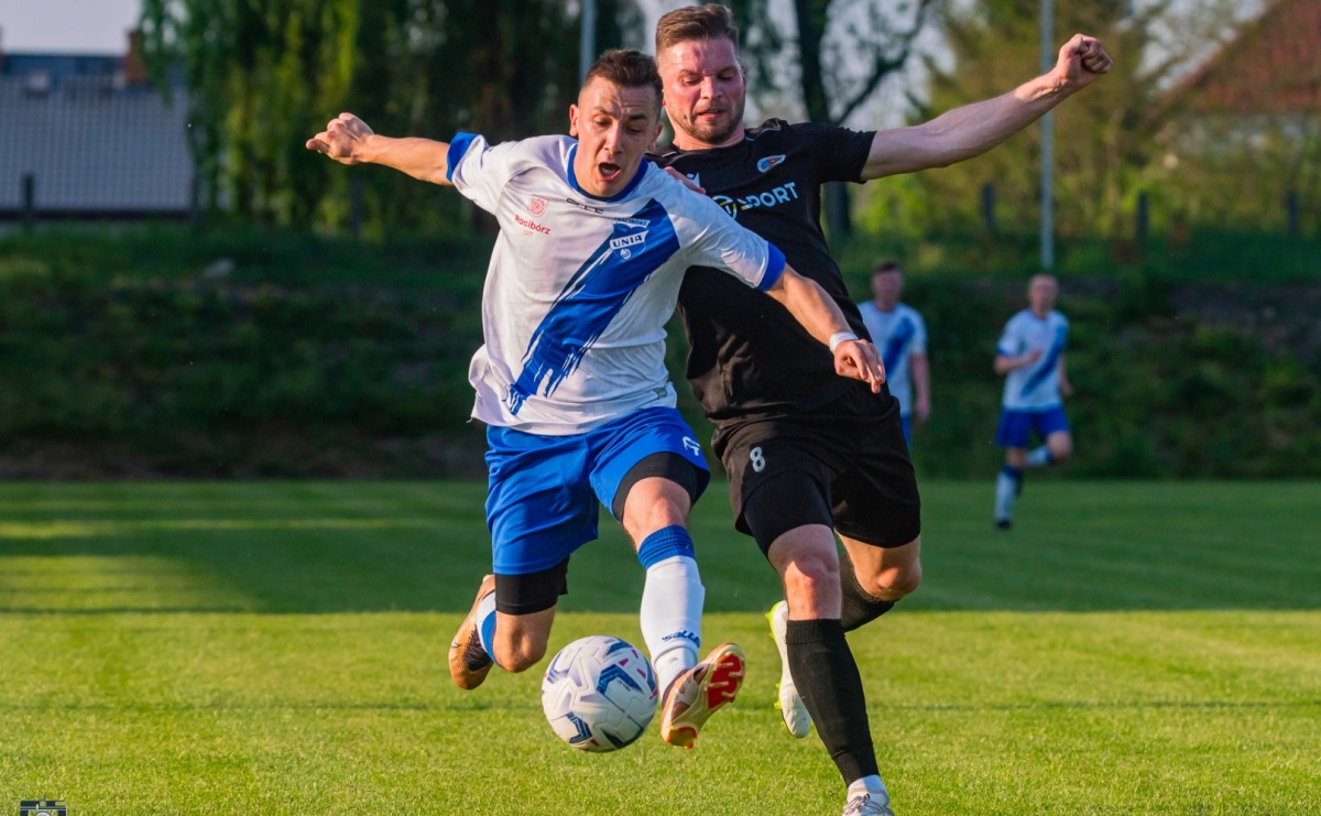 Unia wróciła na Srebrną. Derbowa potyczka trzymała w napięciu [FOTO] - Serwis informacyjny z Raciborza - naszraciborz.pl