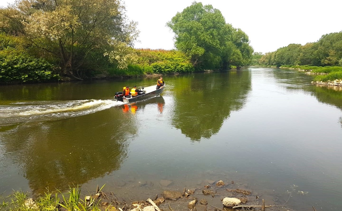 W okolicach promu z Odry wyłowiono ciało mężczyzny. Tragiczny finał poszukiwań 18-latka [FOTO] - Serwis informacyjny z Raciborza - naszraciborz.pl