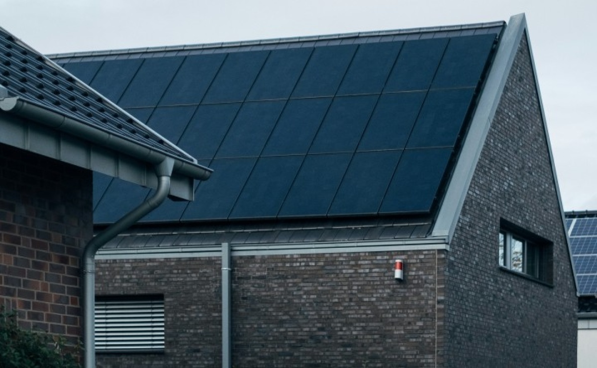 Jak czyścić panele fotowoltaiczne? 5 rzeczy, o których musisz wiedzieć - Serwis informacyjny z Raciborza - naszraciborz.pl