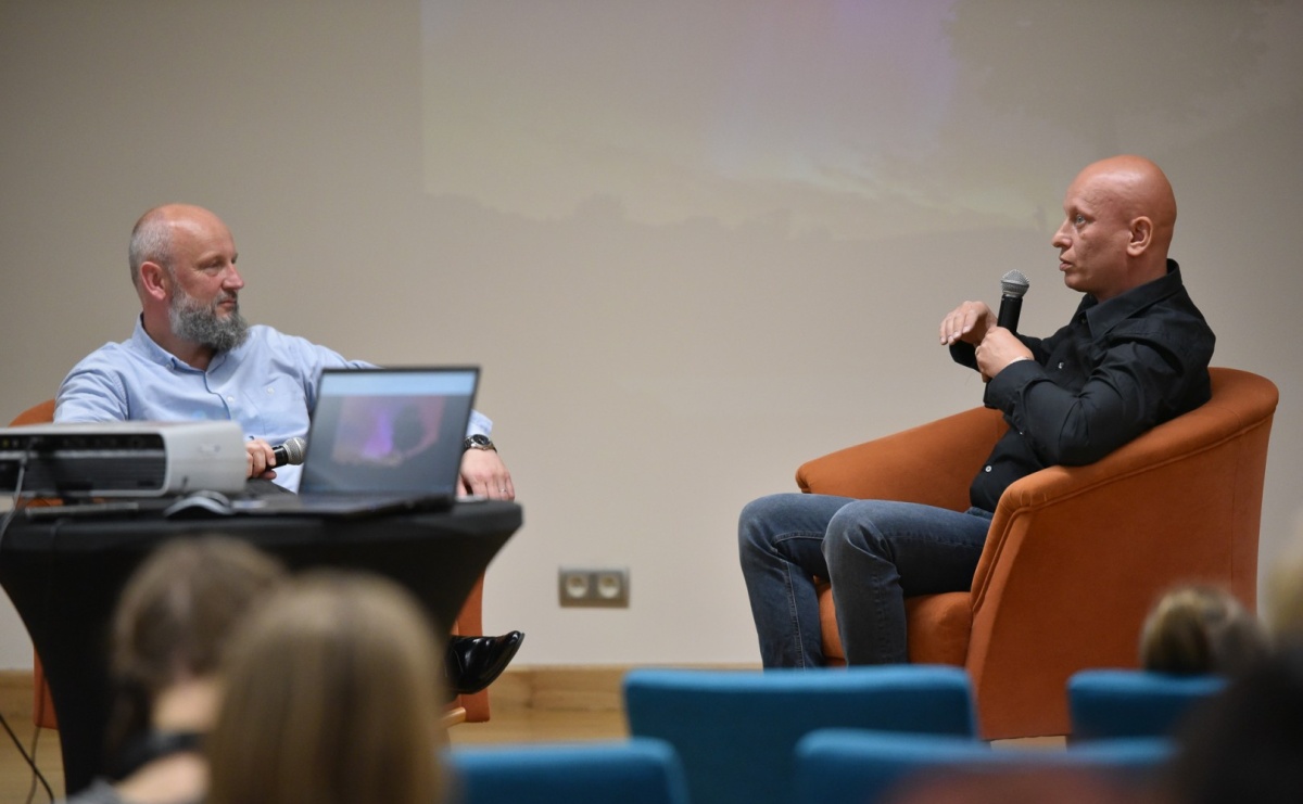 Zamkowa noc z astrofotografią. Mariusz Durlej przyciągnął liczne grono słuchaczy - Serwis informacyjny z Raciborza - naszraciborz.pl