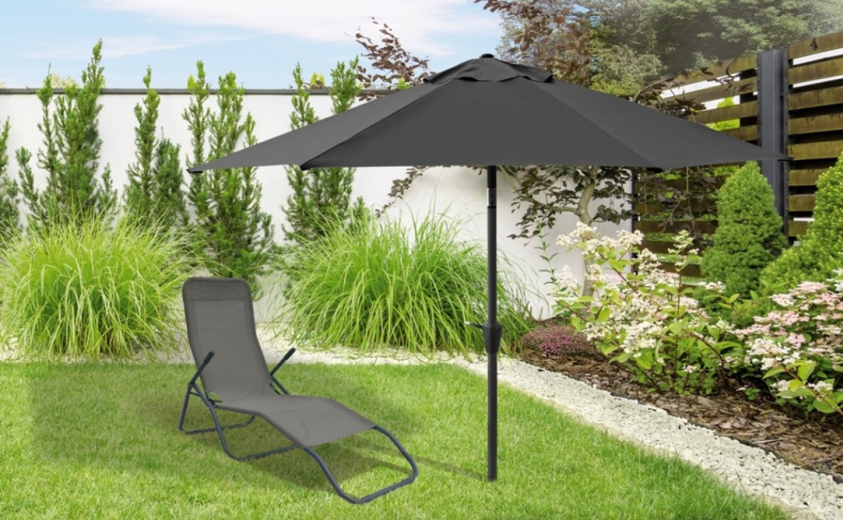 Drewniany czy metalowy? Na jaki leżak ogrodowy warto się zdecydować? - Serwis informacyjny z Raciborza - naszraciborz.pl