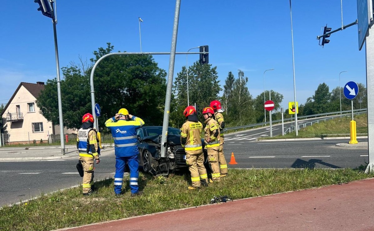 Kolizja na Rudzkiej. Kierujący audi chciał uniknąć zderzenia z fordem [FOTO] - Serwis informacyjny z Raciborza - naszraciborz.pl