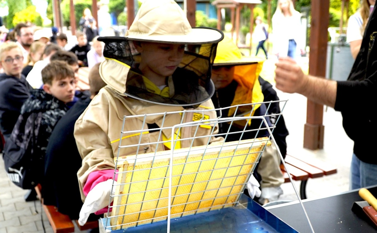 Eko-rajd rowerowy i Światowy Dzień Pszczoły na Kempingu Obora - Serwis informacyjny z Raciborza - naszraciborz.pl