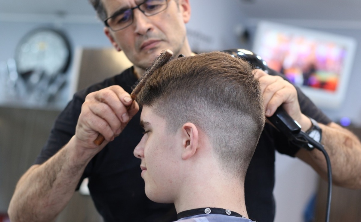 Profesjonalna maszynka barberska, czy powinna być bezprzewodowa? - Serwis informacyjny z Raciborza - naszraciborz.pl