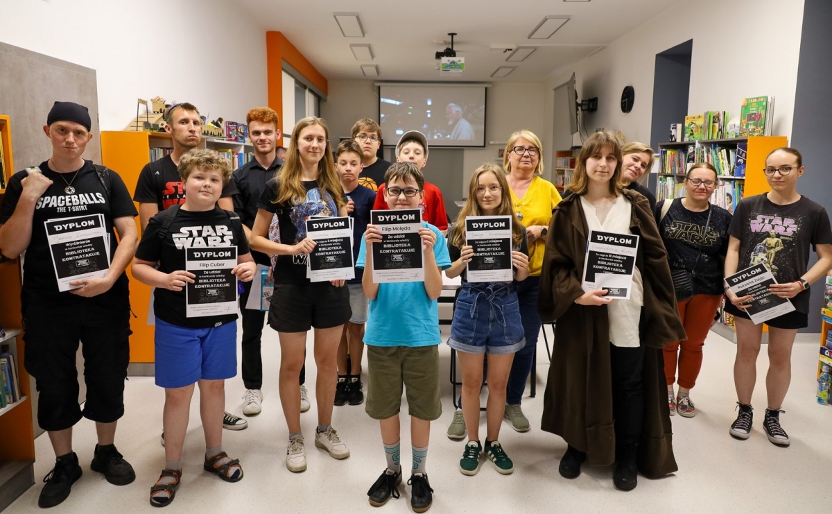Biblioteka kontratakuje! Relacja z konkursu wiedzy o filmowej trylogii Star Wars - Serwis informacyjny z Raciborza - naszraciborz.pl