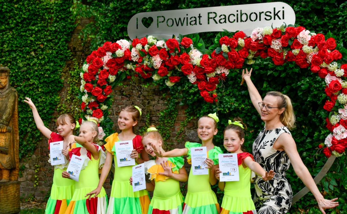 I Love Powiat Raciborski. Serce na zamku robi furorę [FOTO] - Serwis informacyjny z Raciborza - naszraciborz.pl