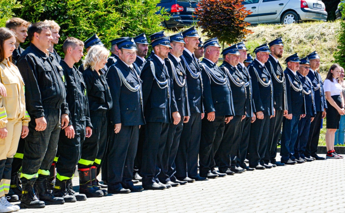 Msza w ogrodach i apel przy remizie. OSP Strzybnik świętuje 90-lecie - Serwis informacyjny z Raciborza - naszraciborz.pl