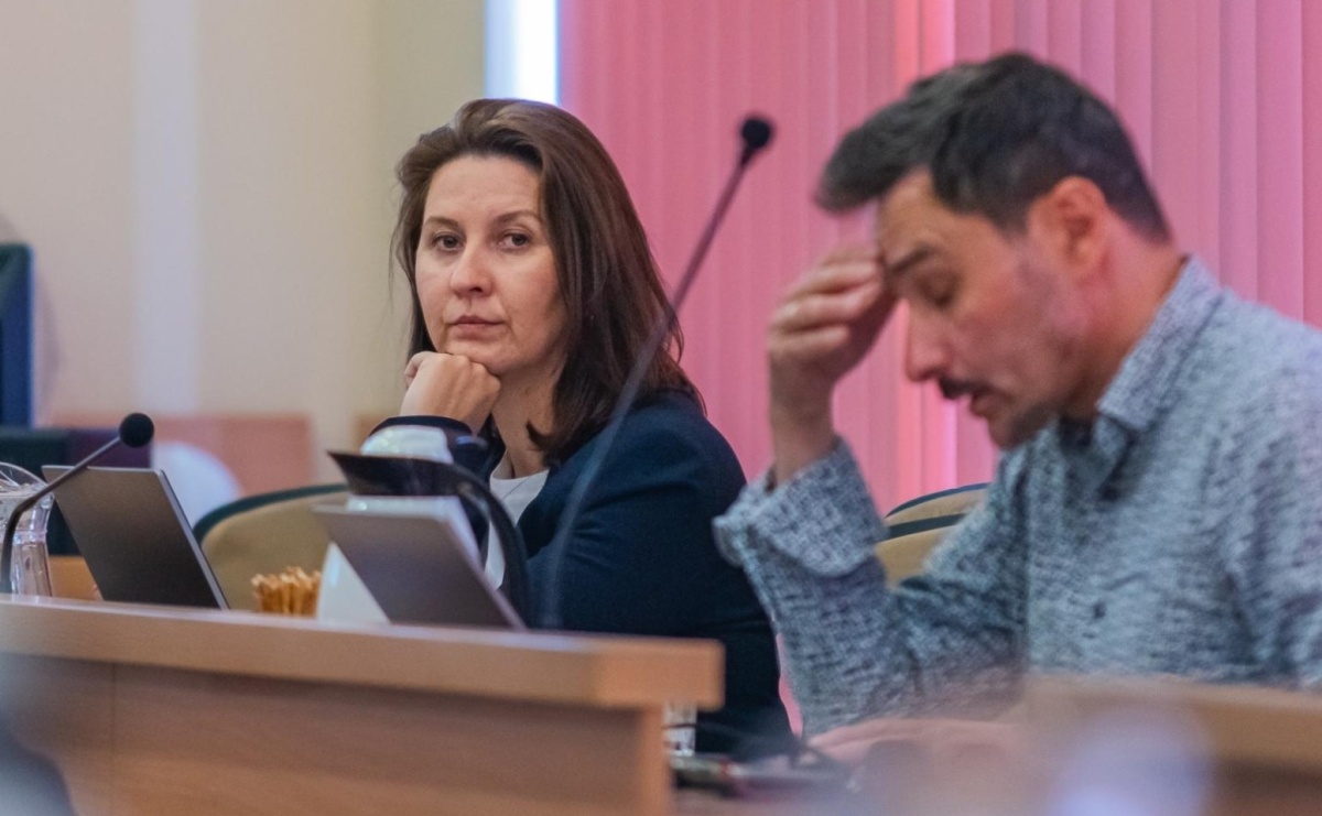 Zwolnienia w raciborskim ratuszu. Opozycja uważa je za szkodliwe, Wojciechowicz mówi o degrengoladzie - Serwis informacyjny z Raciborza - naszraciborz.pl