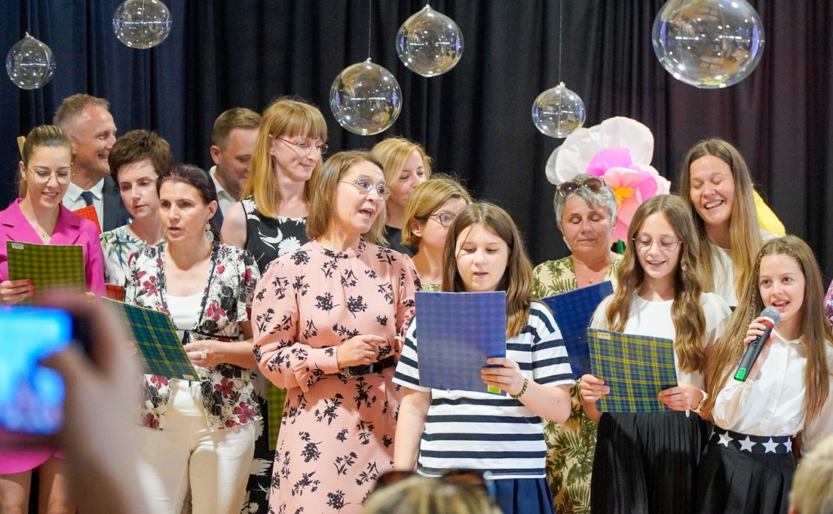 Powiatowe i miejskie zakończenie roku szkolnego. Mamy już wakacje 2024 [FOTO i WIDEO] - Serwis informacyjny z Raciborza - naszraciborz.pl