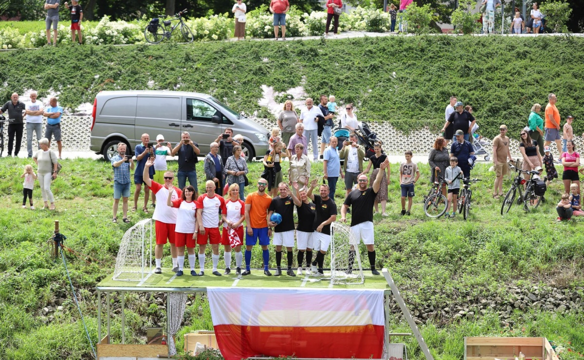 Pływadło 2024 na bis! Tak to wyglądało w Raciborzu [FOTO] - Serwis informacyjny z Raciborza - naszraciborz.pl