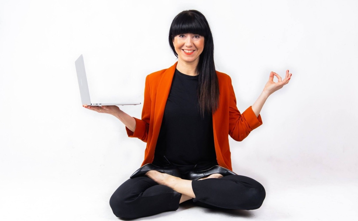 Lipiec z jogą – Biblioteka zaprasza na warsztaty z Patrycją Chomiczewską - Serwis informacyjny z Raciborza - naszraciborz.pl