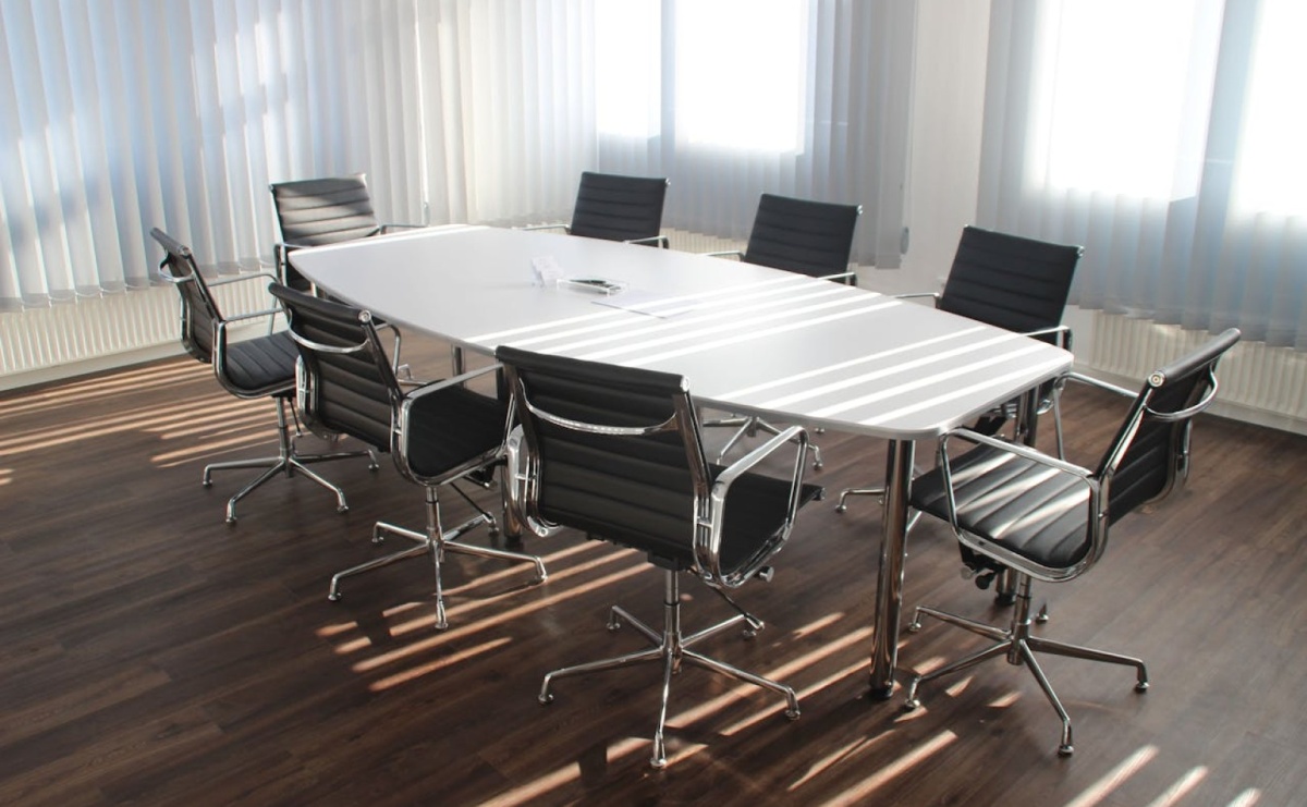 Meble metalowe i biurowe: trwałość i funkcjonalność w każdym biurze - Serwis informacyjny z Raciborza - naszraciborz.pl