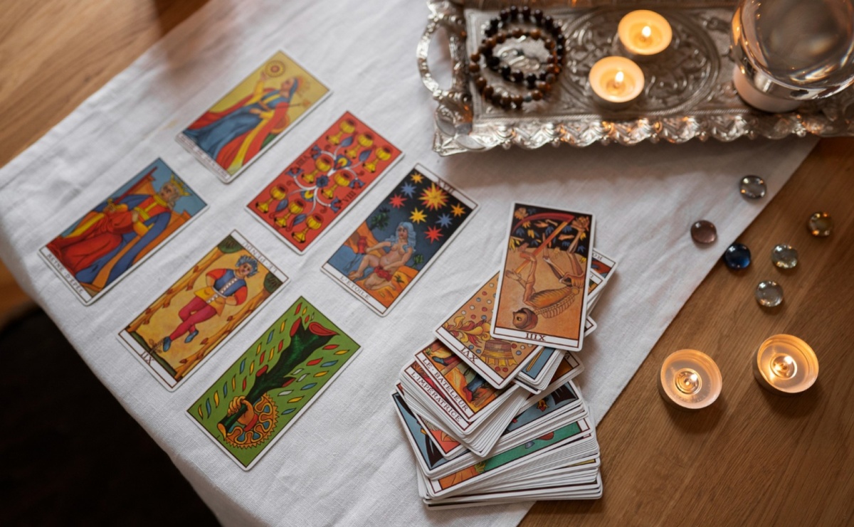 Odkryj tajemnice przyszłości dzięki kartom tarota - Serwis informacyjny z Raciborza - naszraciborz.pl