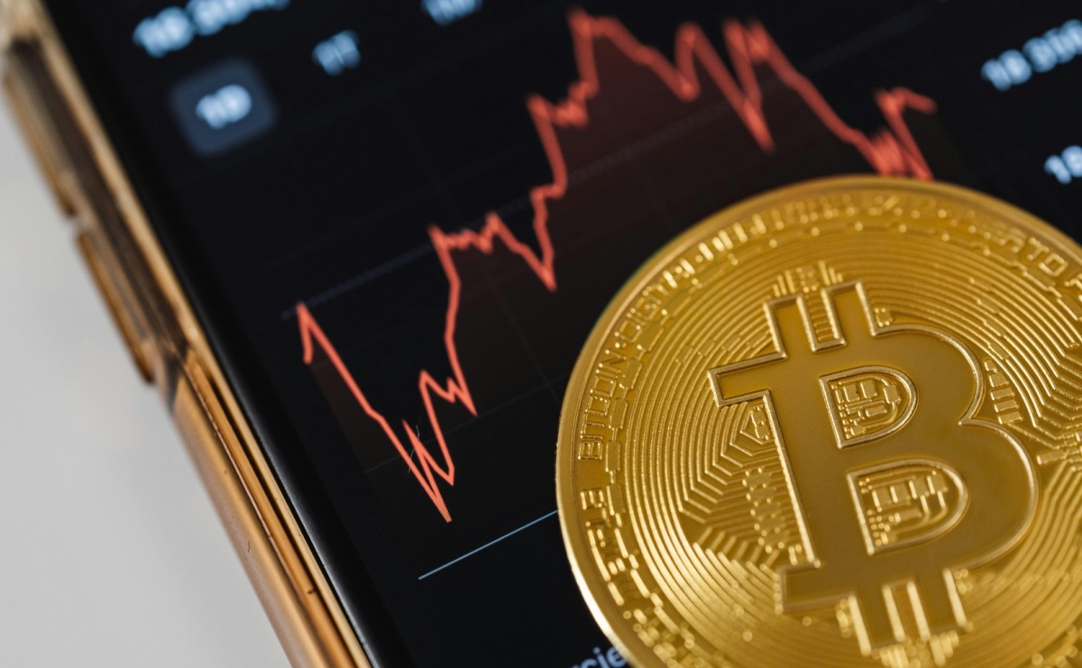 Tradycyjne waluty a kryptowaluty - Serwis informacyjny z Raciborza - naszraciborz.pl